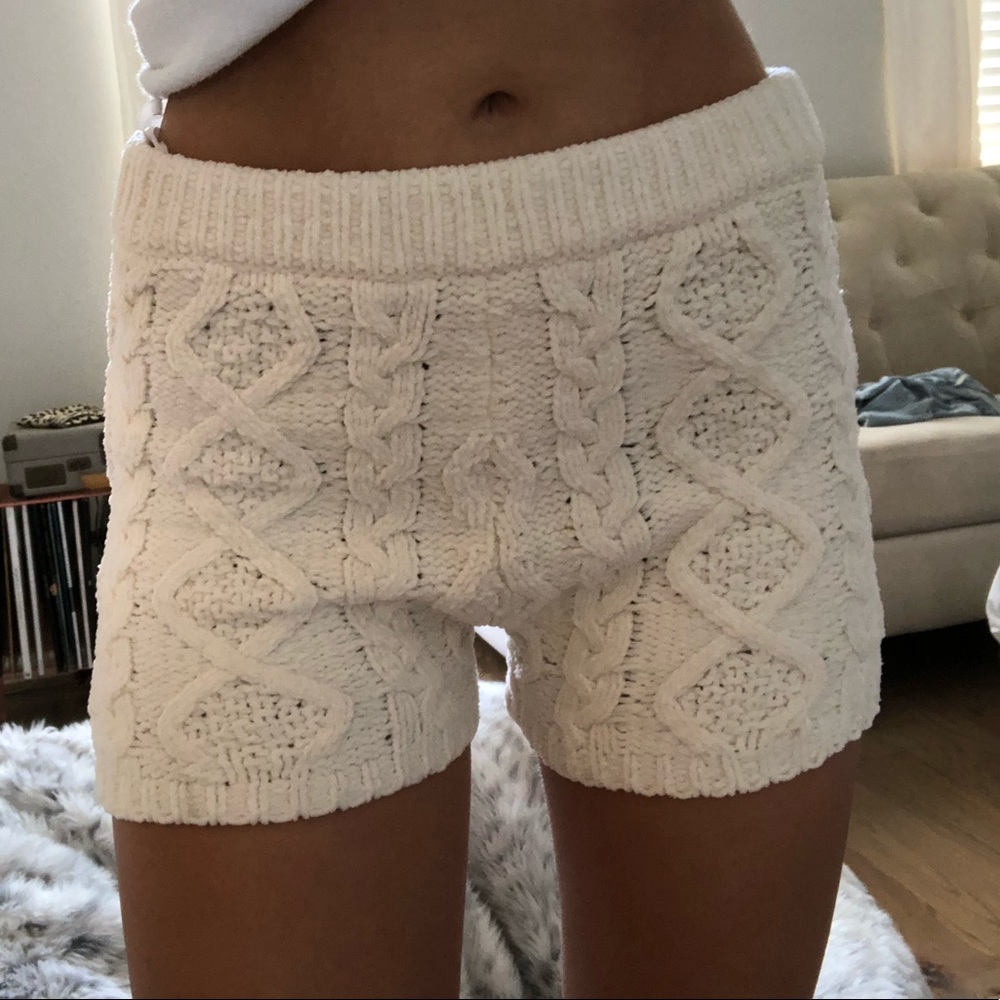 Cute knitted shorts